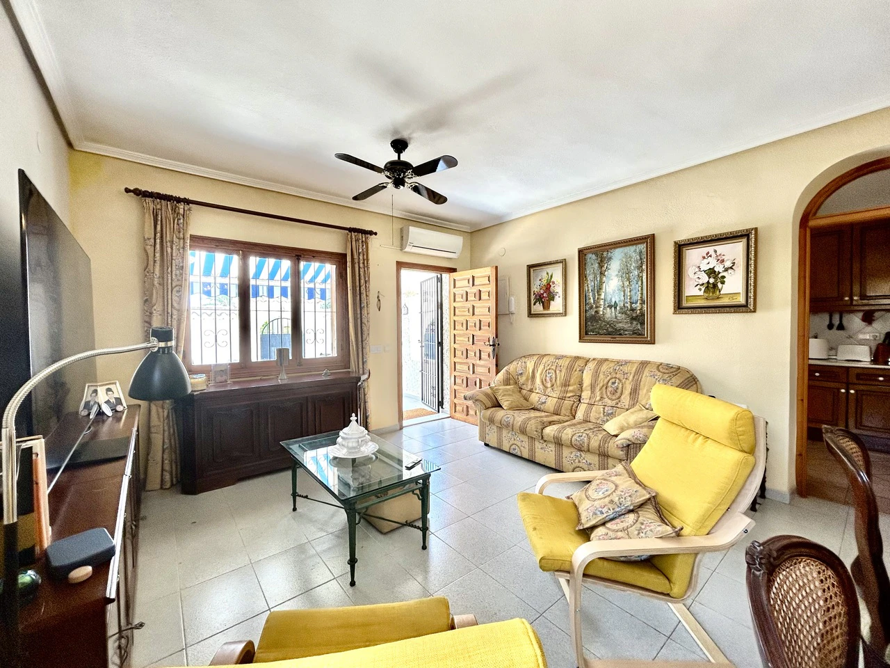 Villa for sale in La Zenia