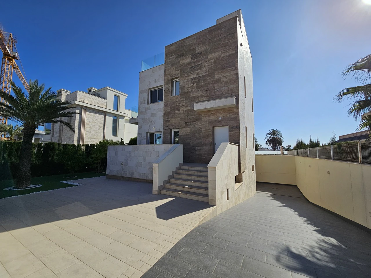 Villa for sale in La Zenia