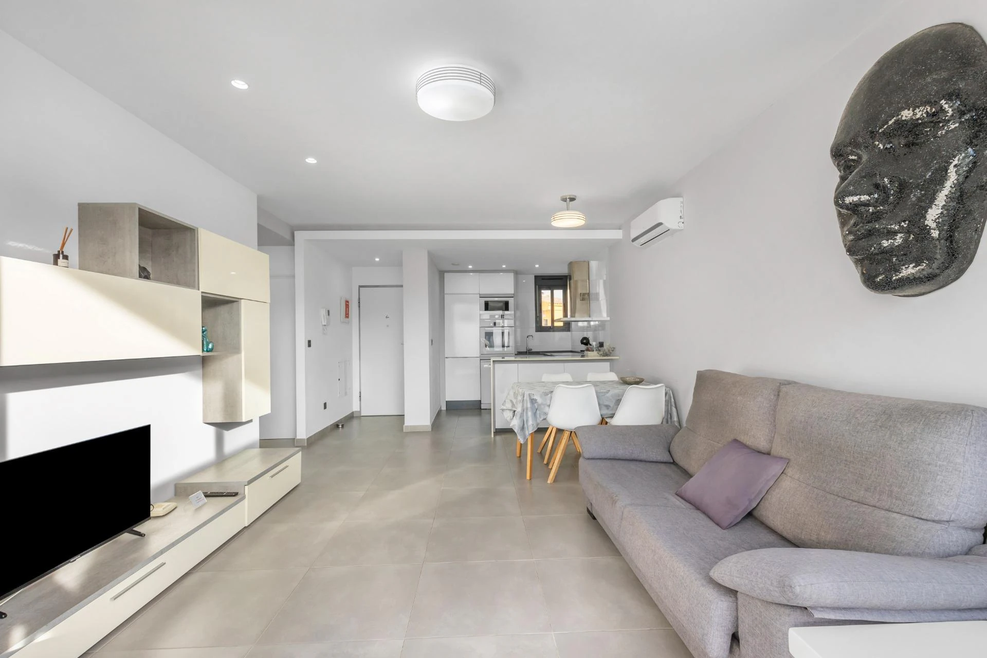 Bungalow na piętrze z prywatnym solarium – Oasis Beach 7, Punta Prima (Torrevieja)