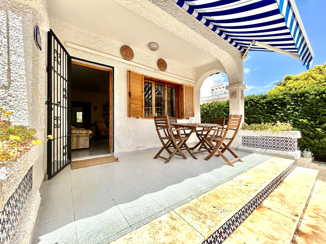 Villa for sale in La Zenia