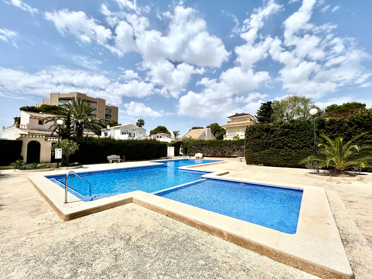 Villa for sale in La Zenia
