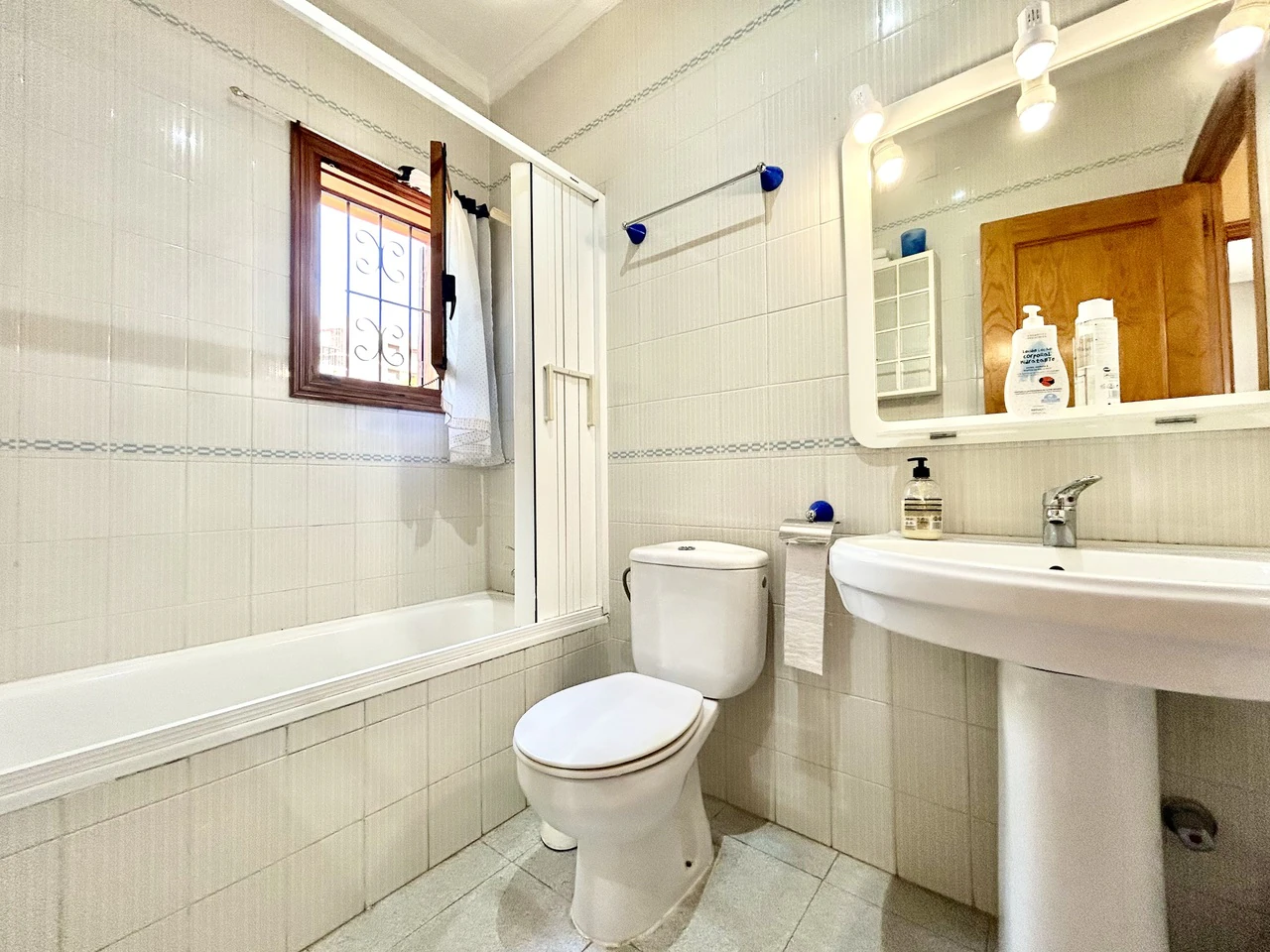 Villa for sale in La Zenia