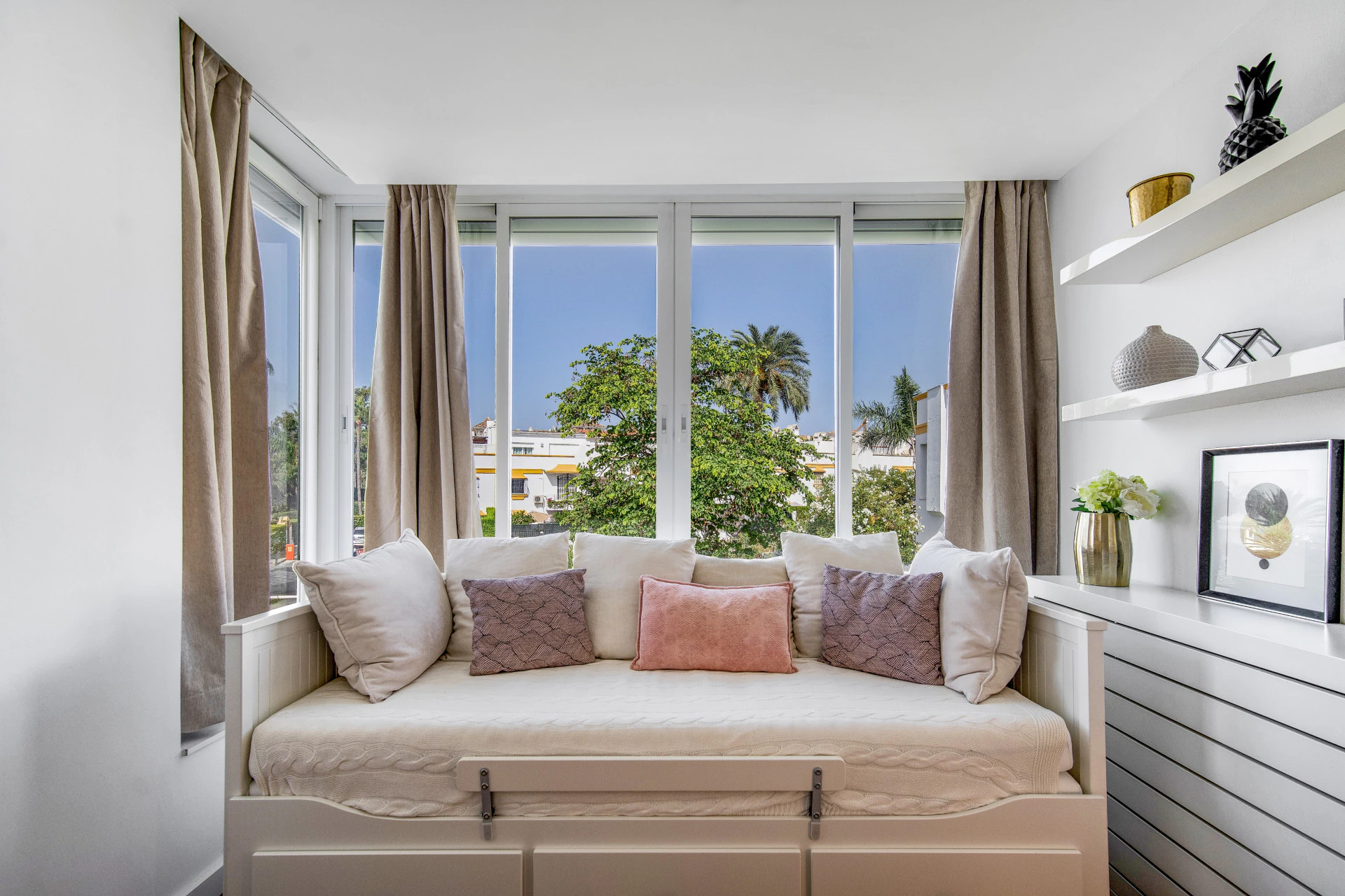 Dom bliźniaczy na sprzedaż w Marbella Golden Mile