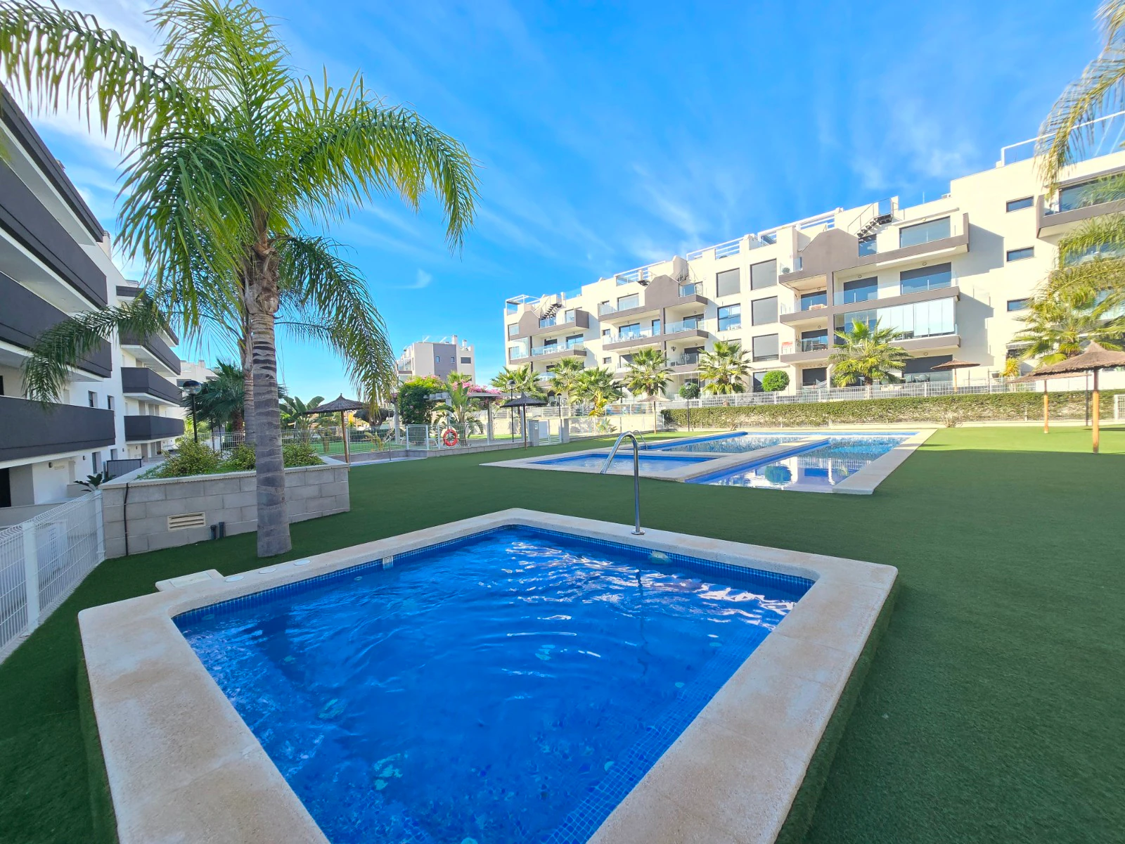 Apartamento en venta en Orihuela Costa *