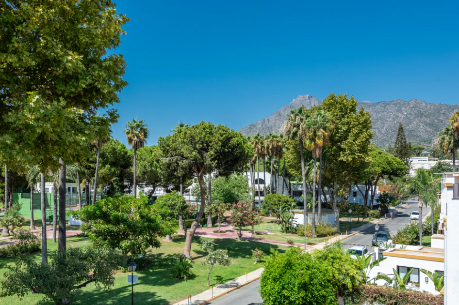 Dom bliźniaczy na sprzedaż w Marbella Golden Mile