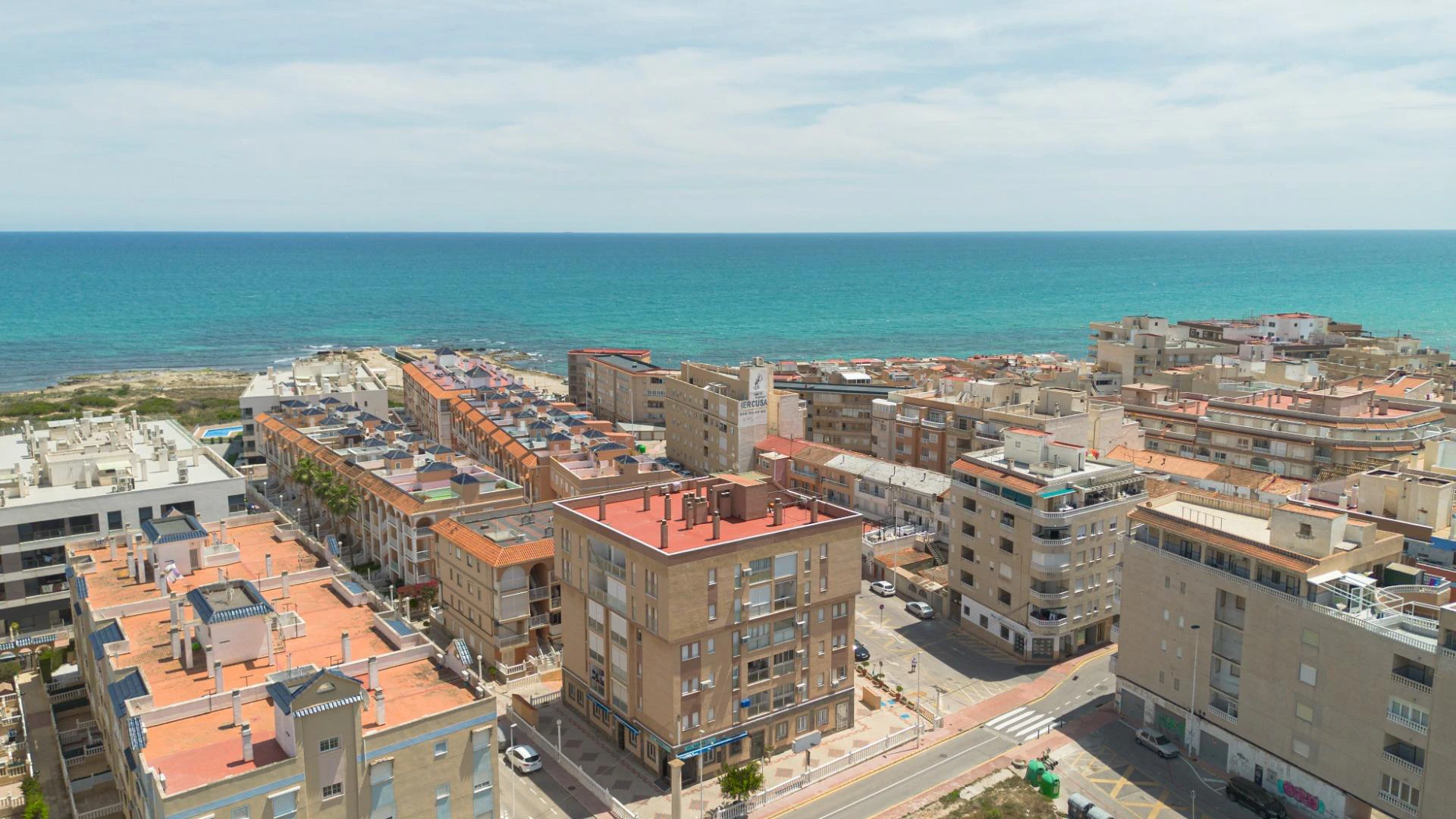 Widok na morze 200 metrów od plaży La Mata