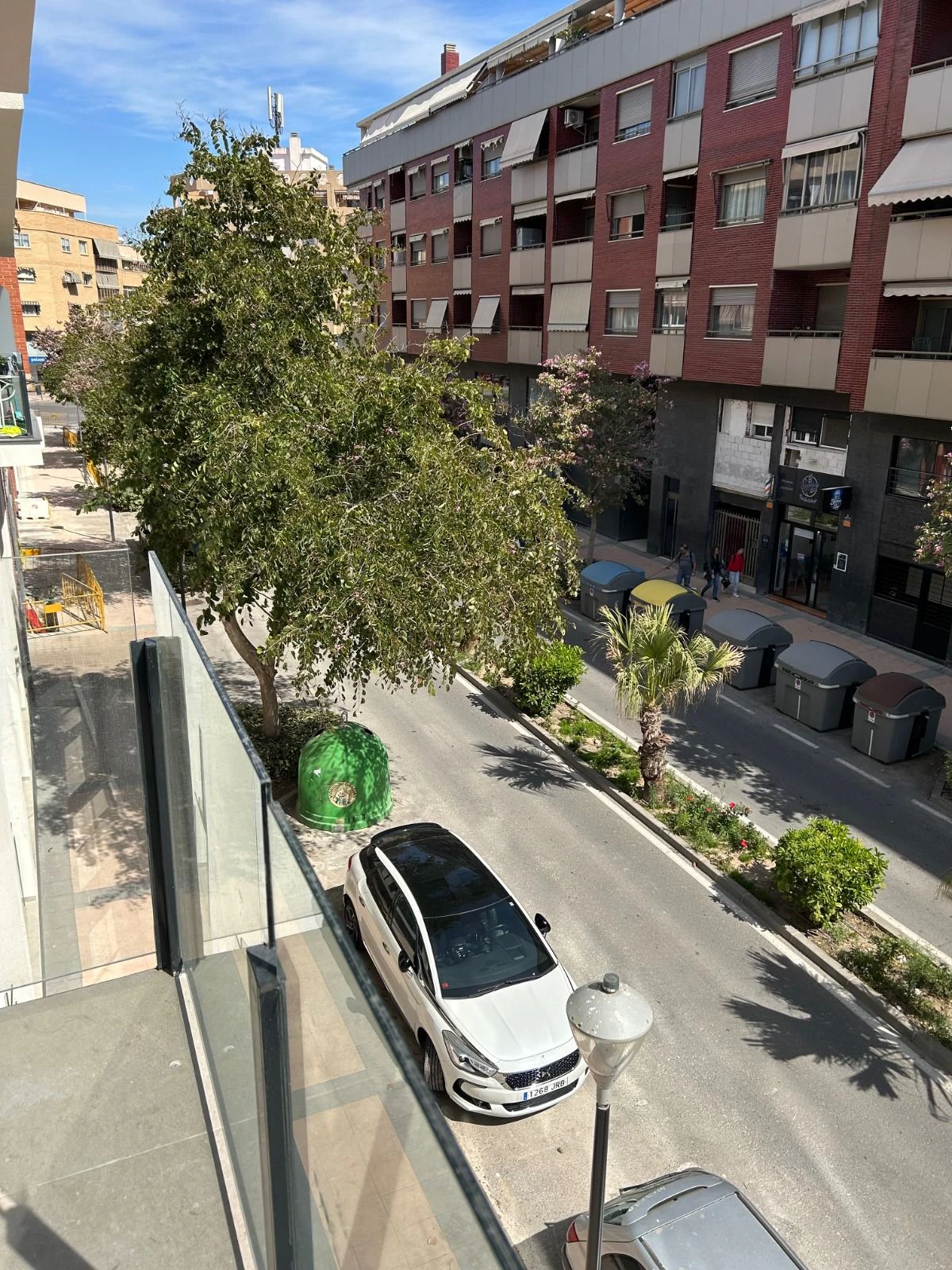 Nowe, nowoczesne mieszkanie z 2 sypialniami i basenem w Alicante.
