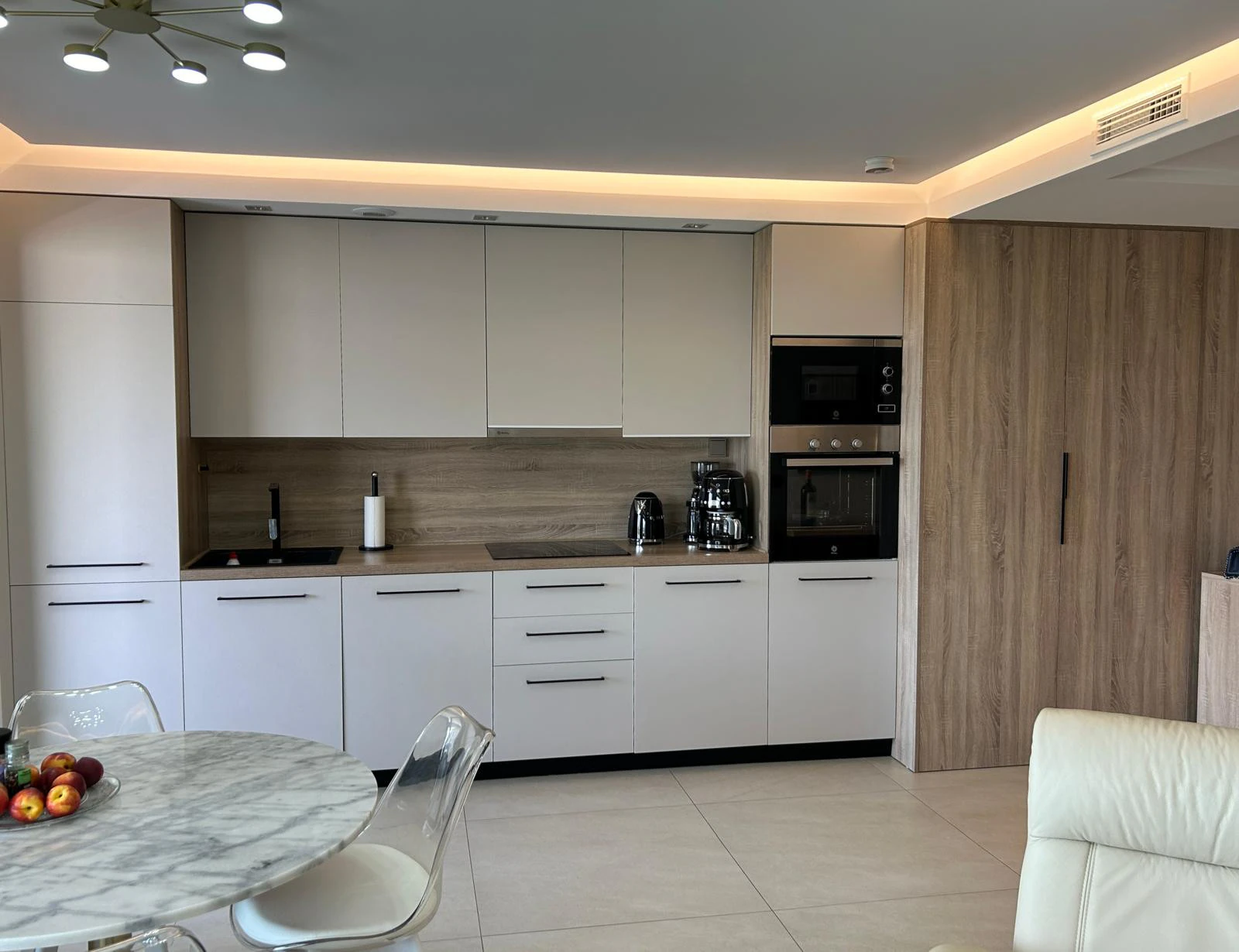 Apartamento en venta en Benahavis