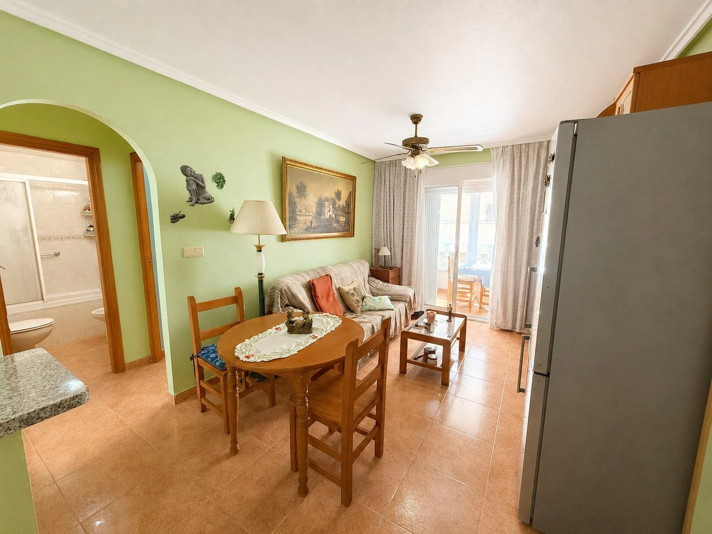 Opportunity for a 2-bedroom apartment with a pool