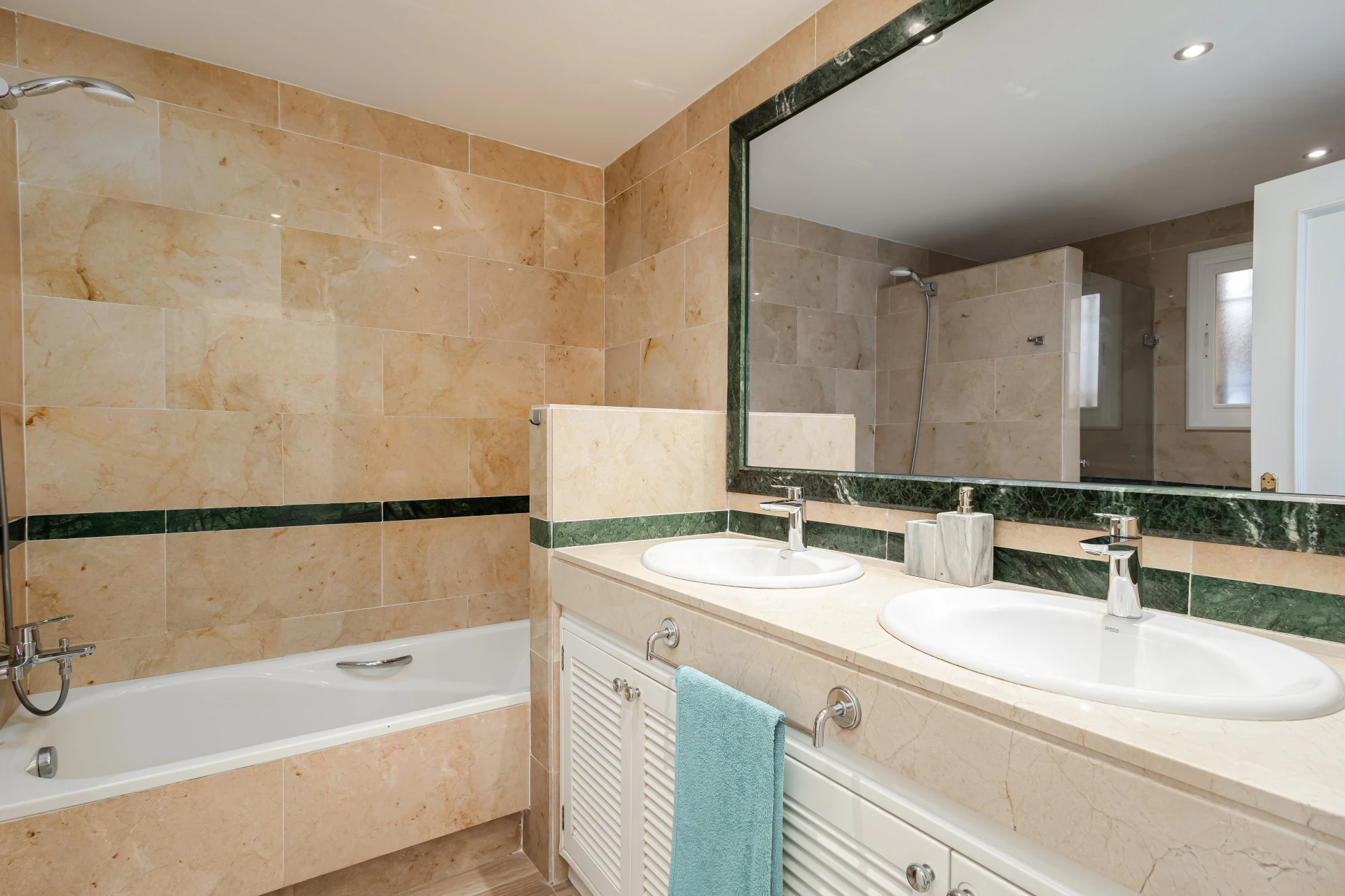 Apartament na sprzedaż w Marbella East