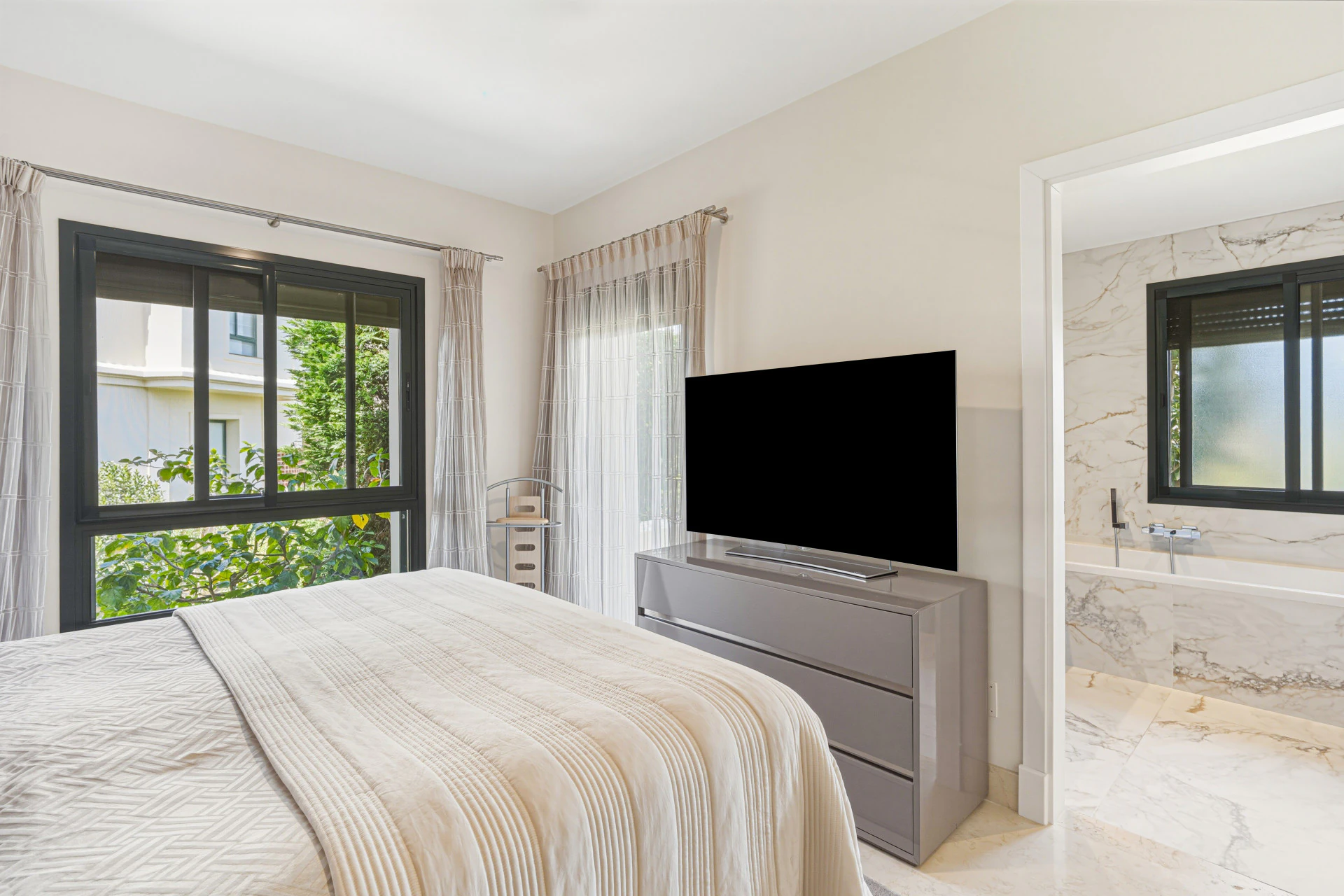 Apartament na sprzedaż w Benahavis