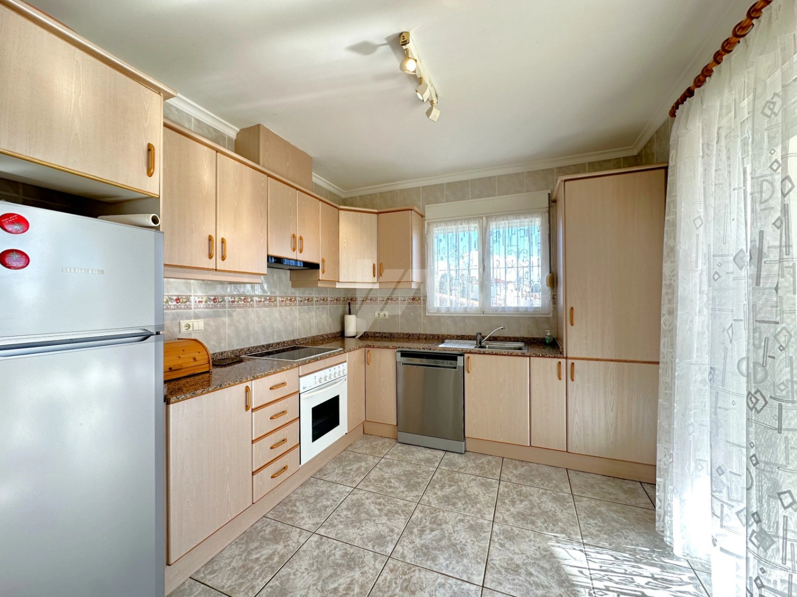 Villa for sale with sea views in Calpe, Costa Blanca.