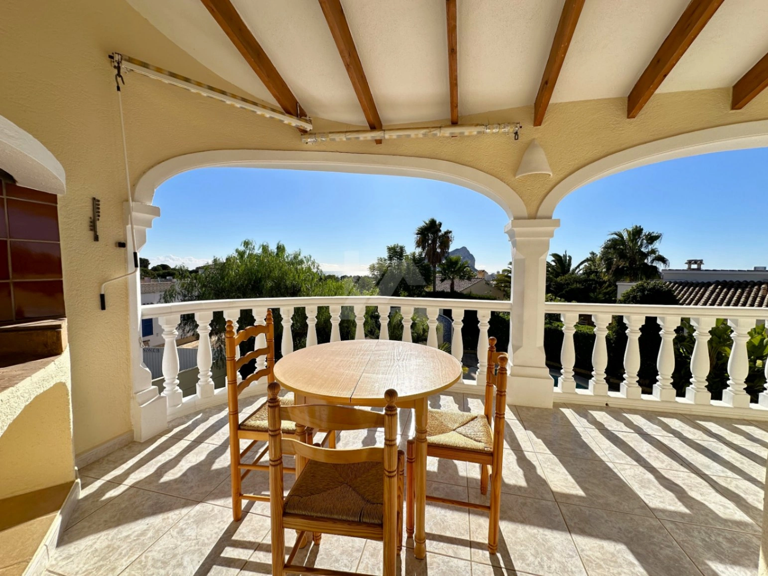 Villa for sale with sea views in Calpe, Costa Blanca.