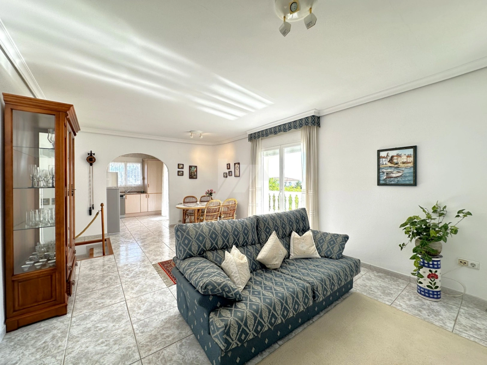 Villa for sale with sea views in Calpe, Costa Blanca.