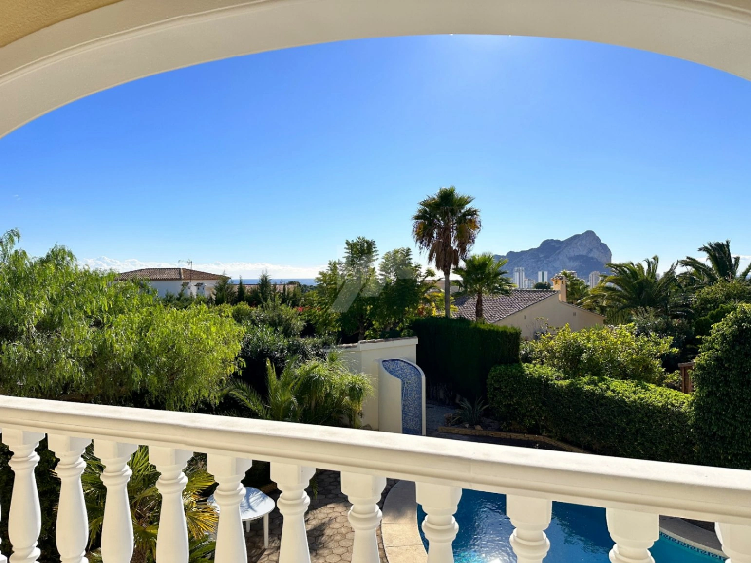 Villa for sale with sea views in Calpe, Costa Blanca.