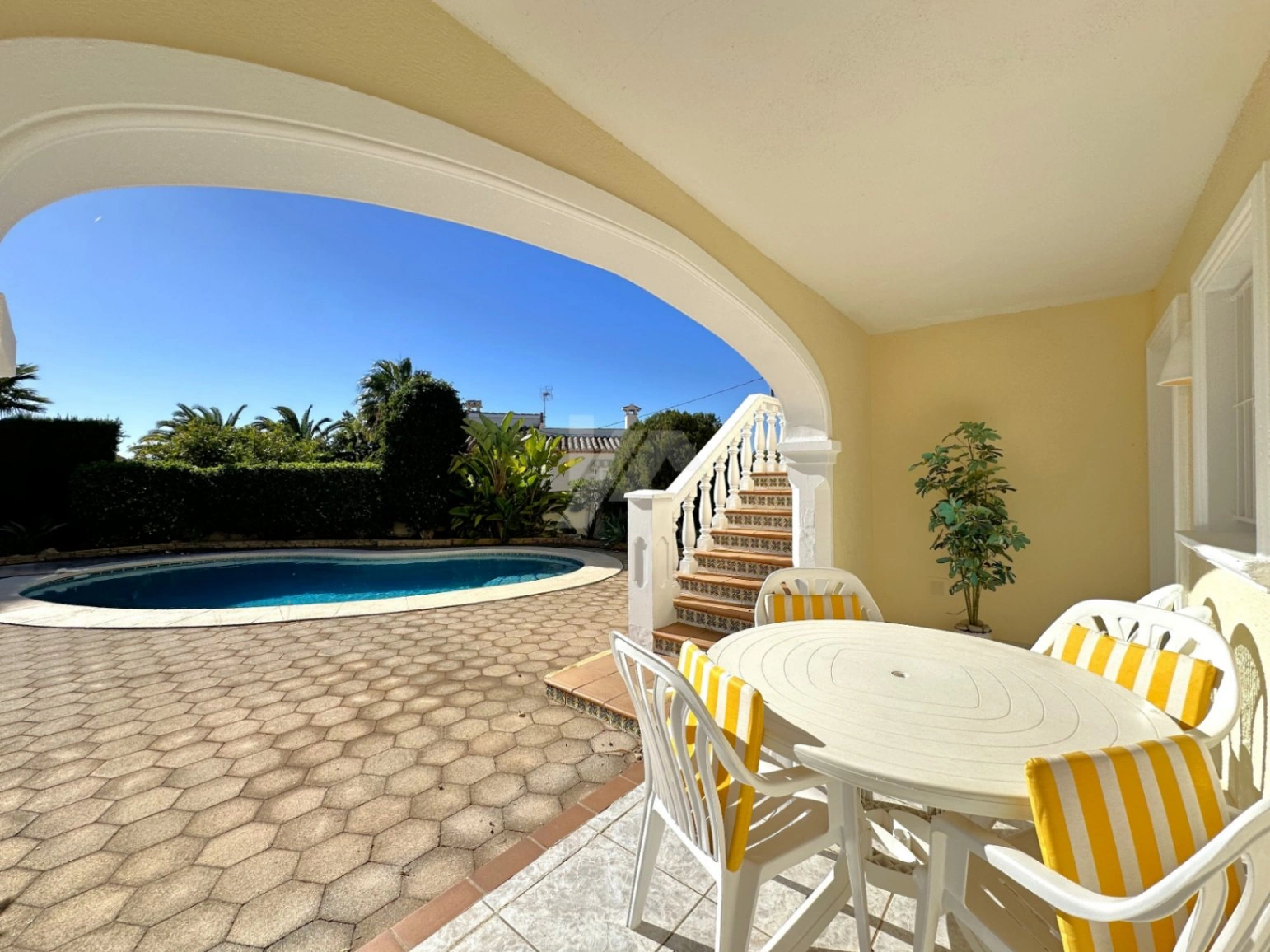 Villa for sale with sea views in Calpe, Costa Blanca.