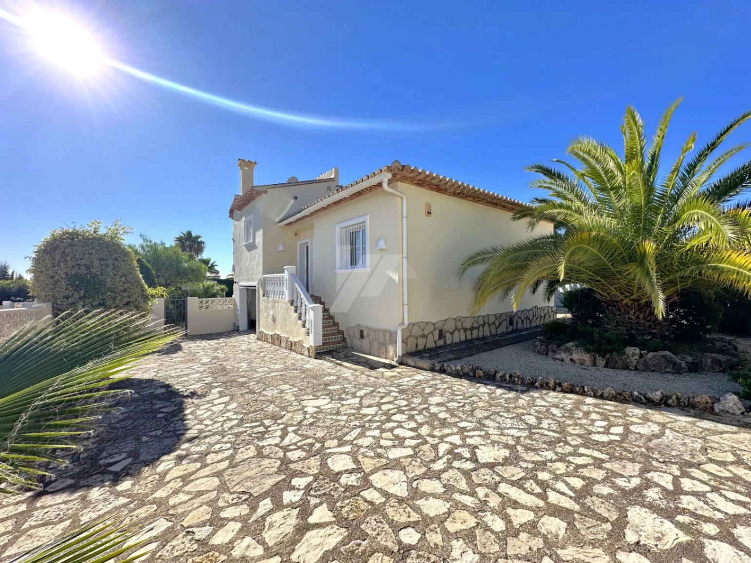 Villa for sale with sea views in Calpe, Costa Blanca.