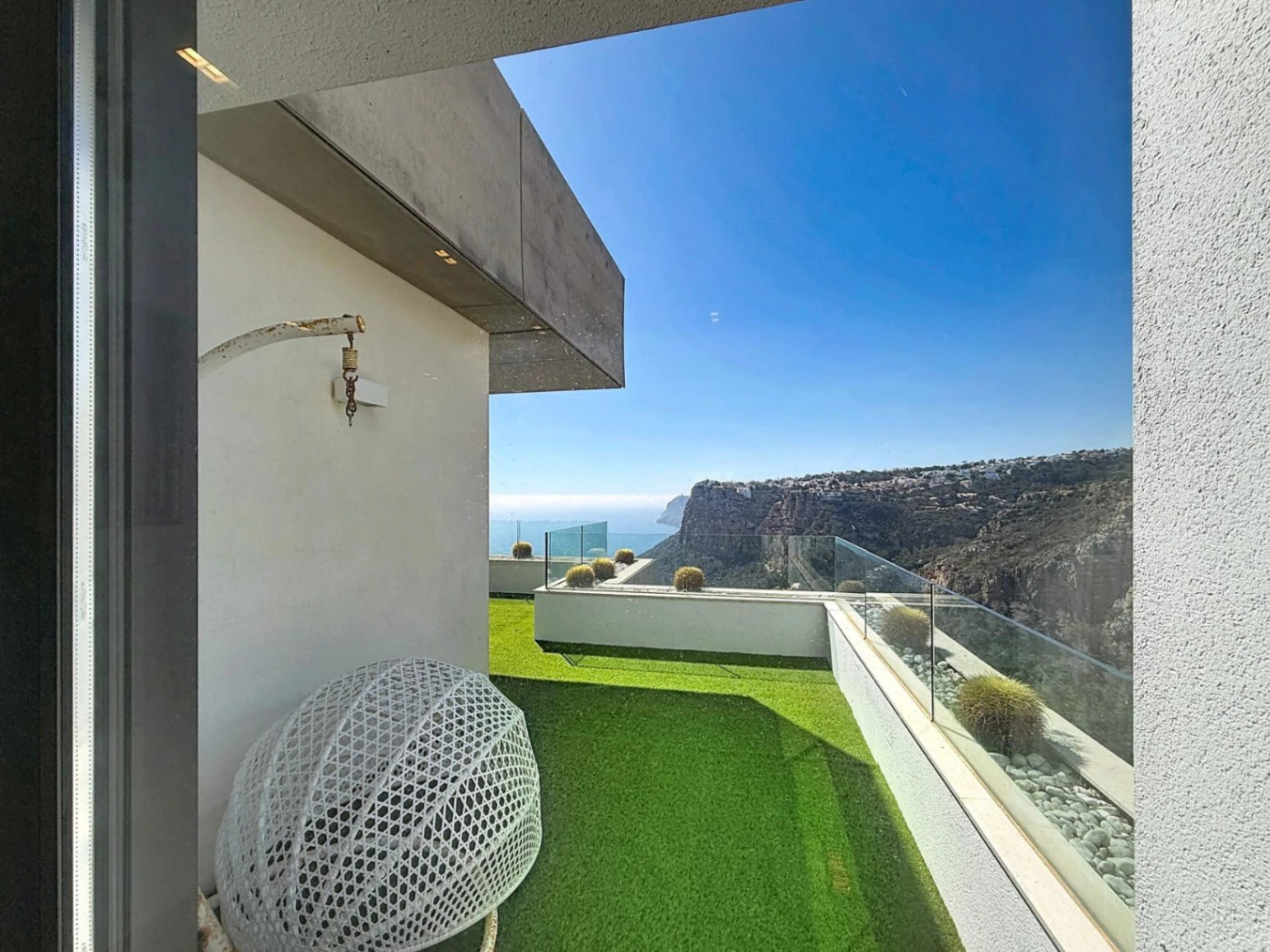 Cumbre del Sol moderne luxe appartement metSpectaculaire panoramisch uitzicht op de zee en de kliffen
