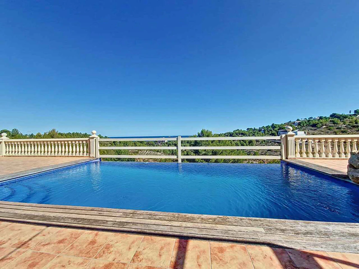Villa with sea views in La Florida/Las Rotas, Denia