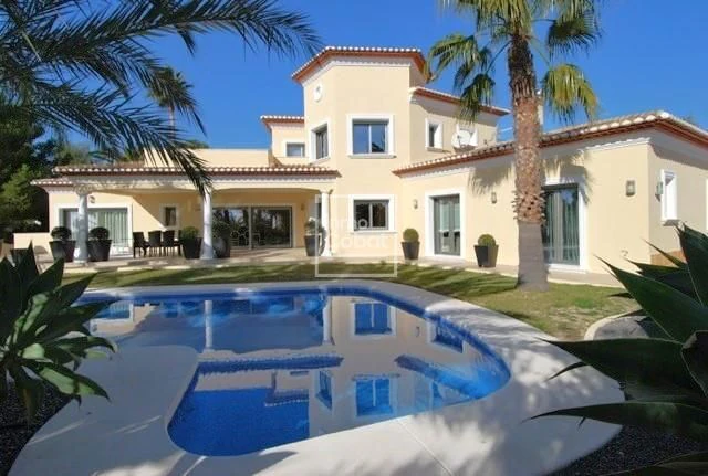 Villa for sale in Benissa