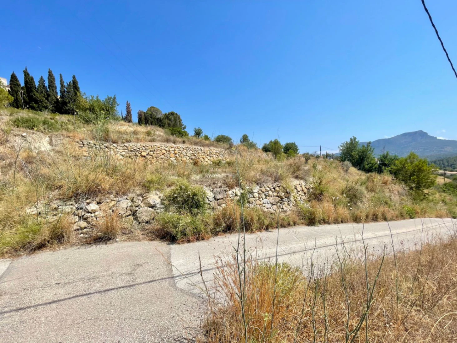 PLOT WITH PROJECT AND LICENSE IN BENISSA