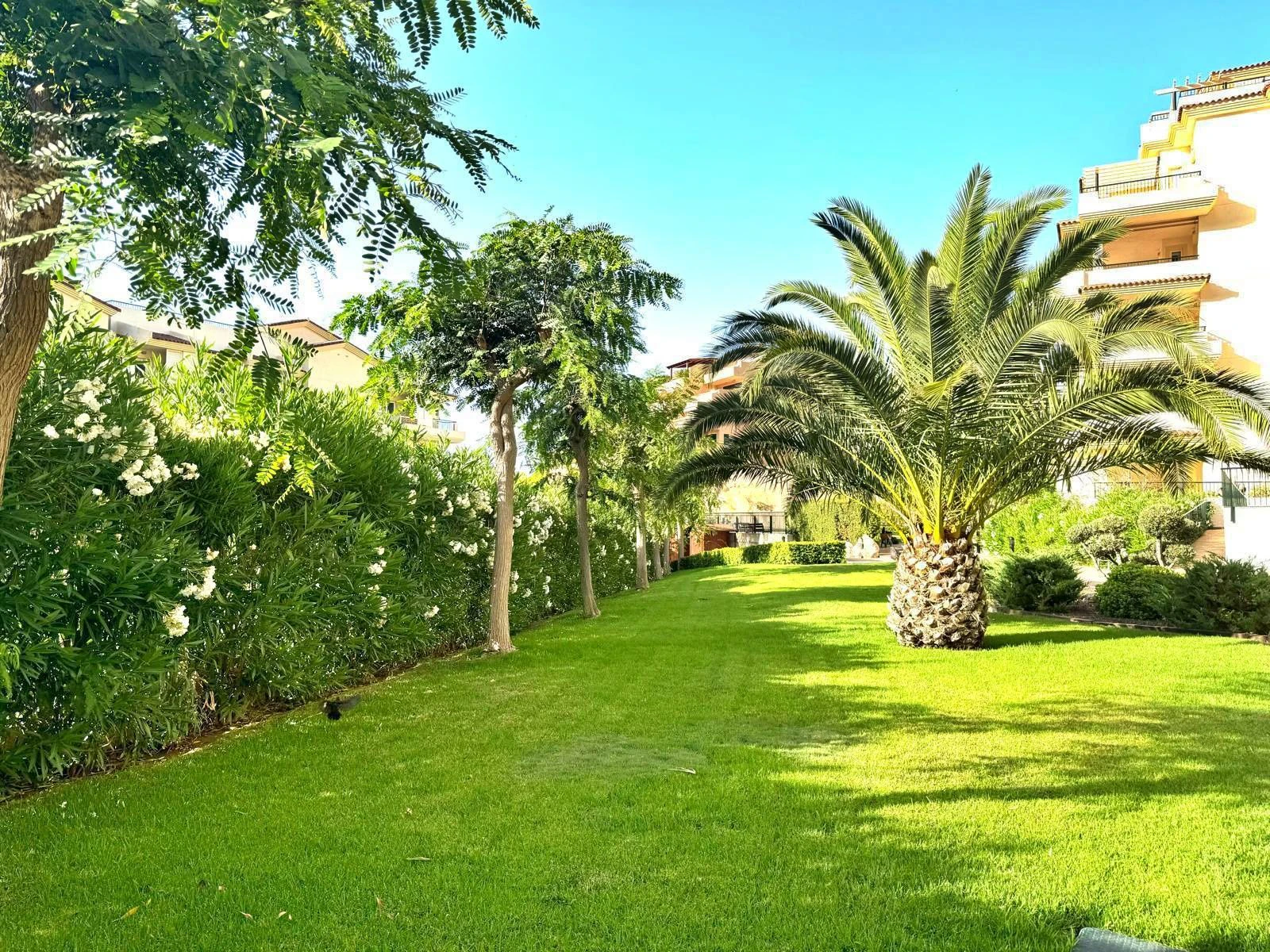 Apartamento con vistas al mar en venta en Mascarat