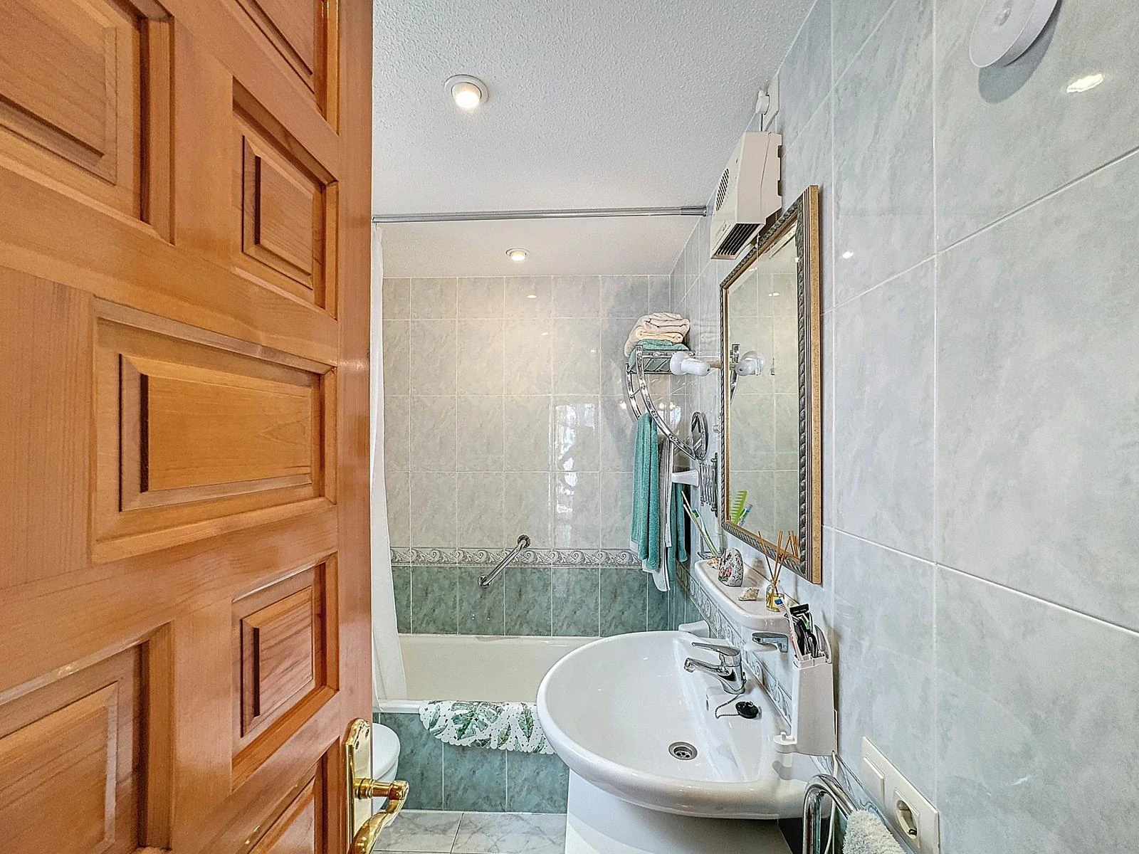 Cumbre del Sol apartment with spectacular sea views in Pueblo Panorama