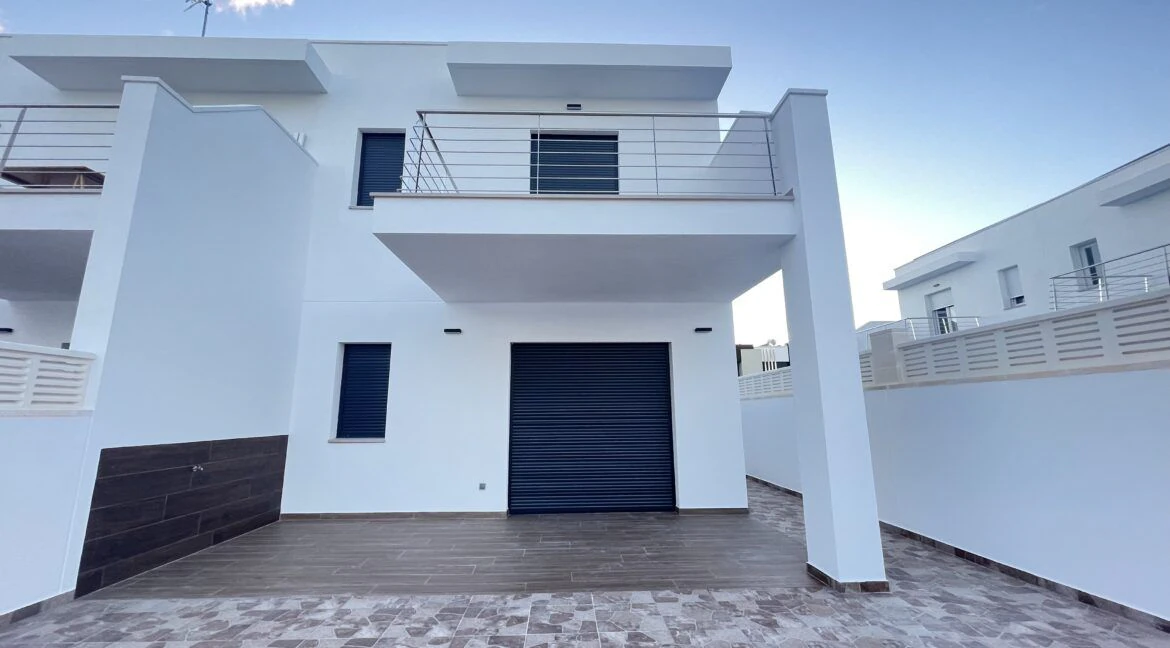 For Sale. Semi-detached house in El Verger