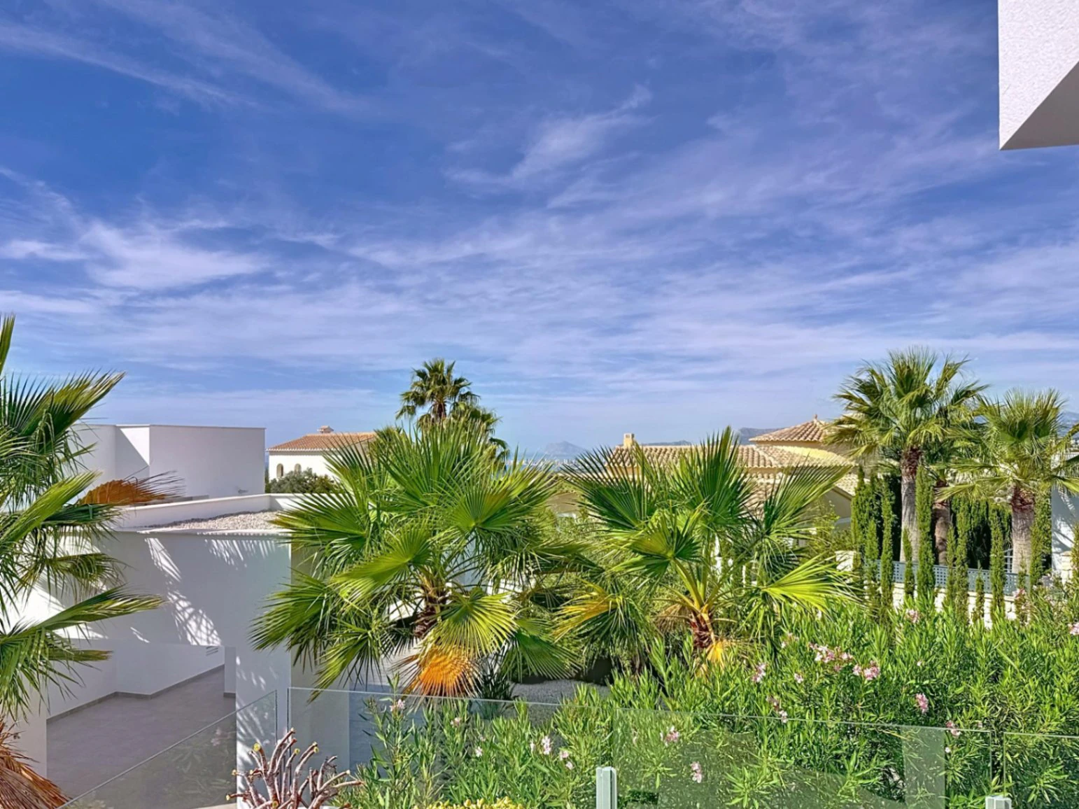 Cumbre del Sol Moderne villa met uitzicht op zee