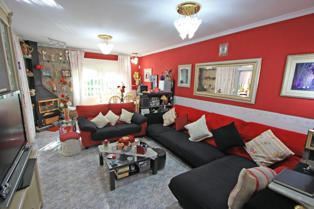 Finca-Villa of 11.310 m2 at 400 m from the beach