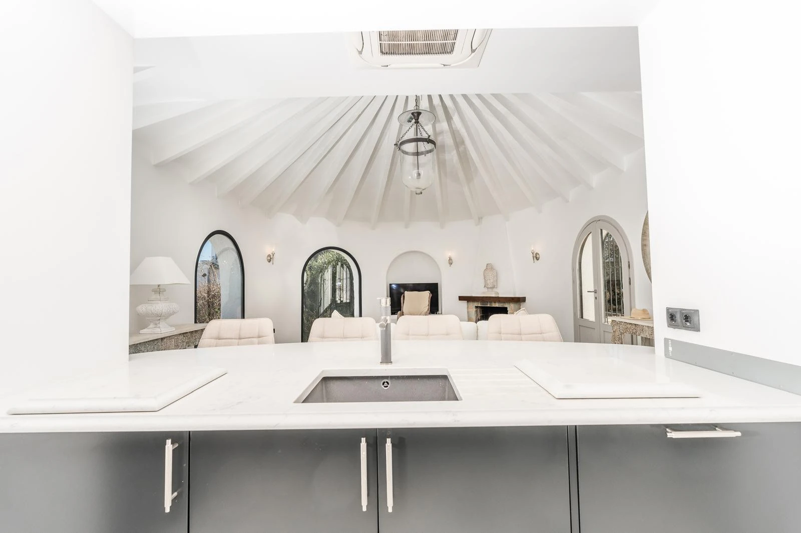 Luxury villa for sale in Jávea with pool, sea views, and independent apartment – Balcón al Mar, Costa Blanca