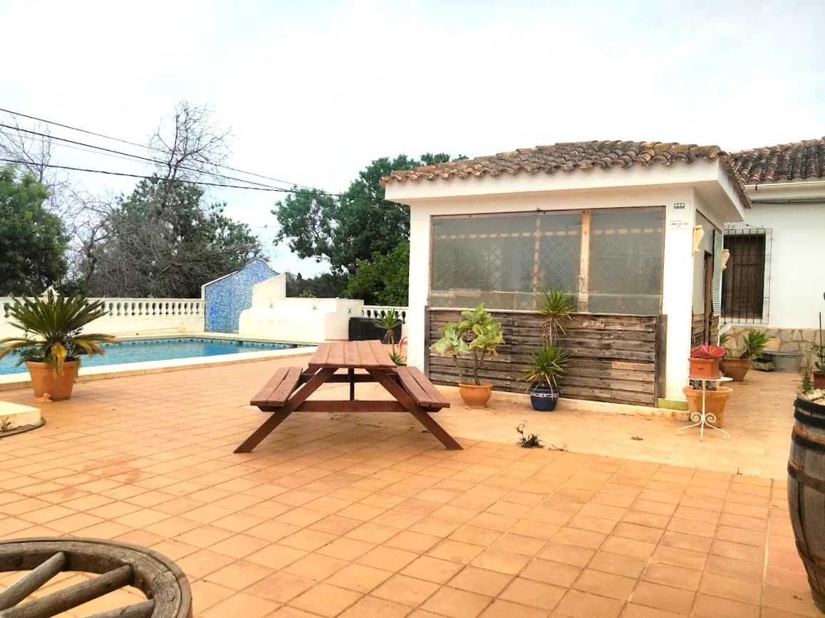 Villa de 9 chambres sur plus de 9 000 m² près du centre de Denia avec piscine et installations équestres
