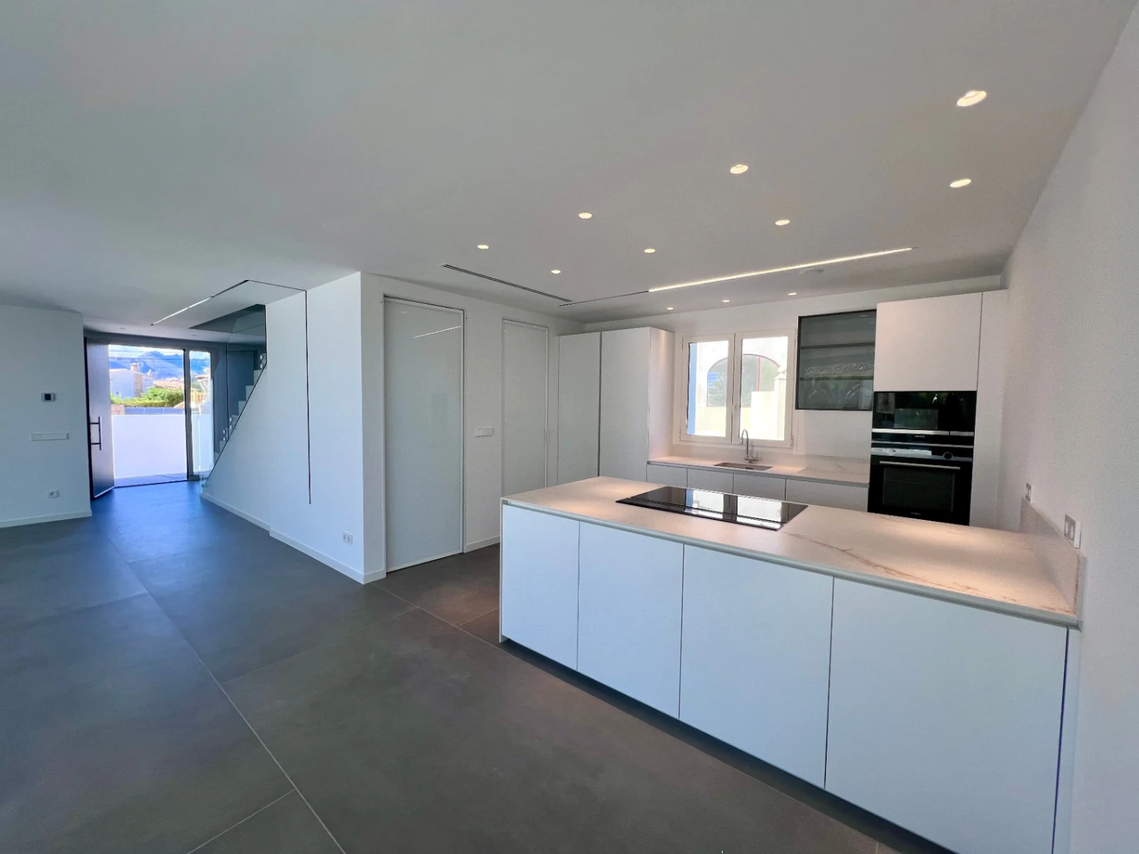 Impresionante Villa de Nueva Construcción en San Jaime