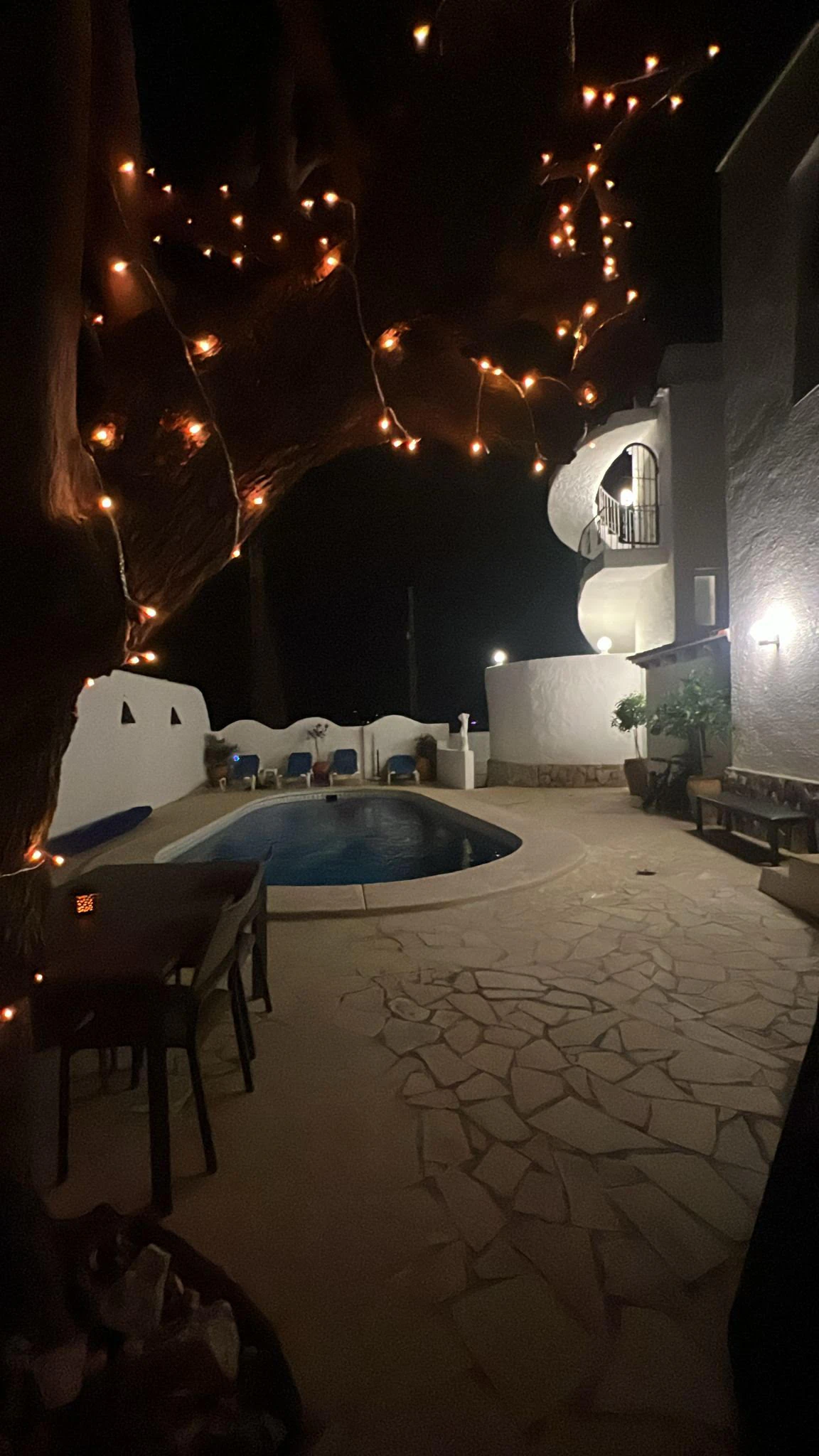 Villa Mediterránea en Maryvilla Calpe con Vistas al Mar, Piscina, Jacuzzi y Apartamento Independiente
