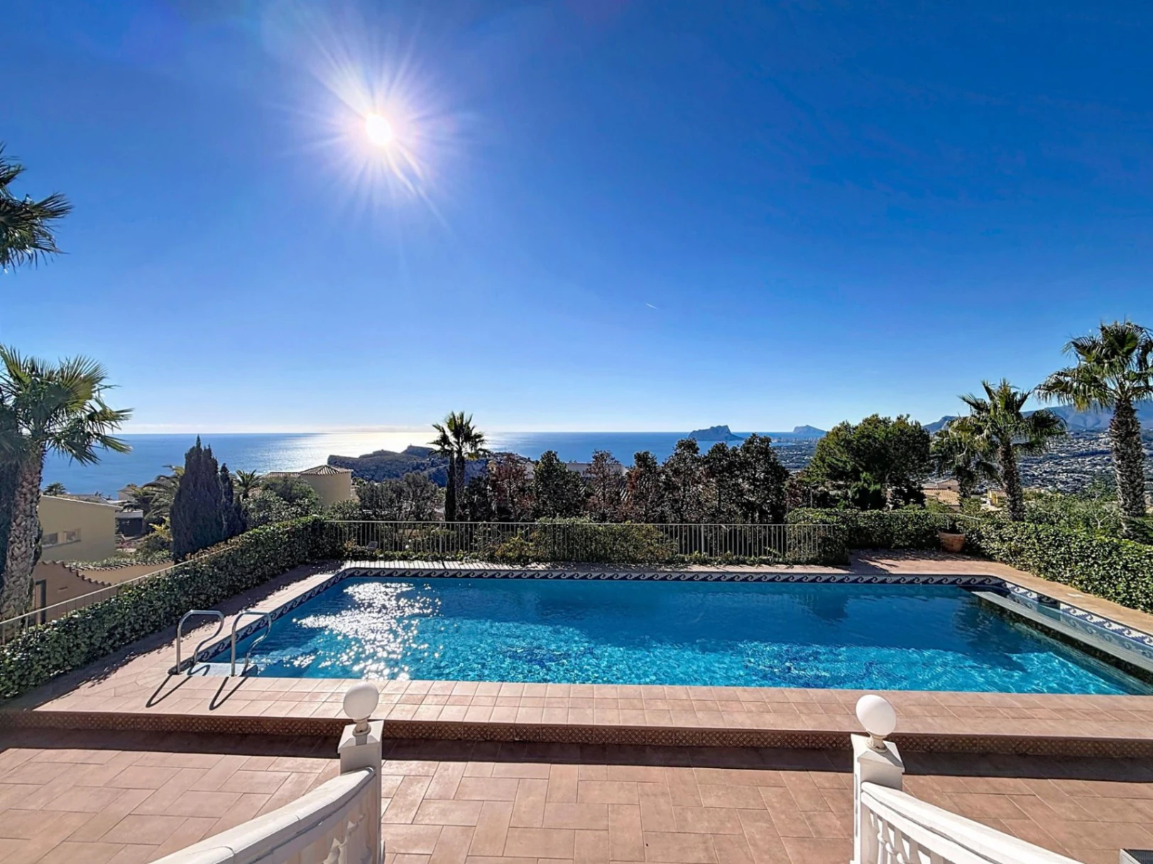Cumbre del Sol Villa auf Doppelgrundstück mit Panoramablick in Kalmias