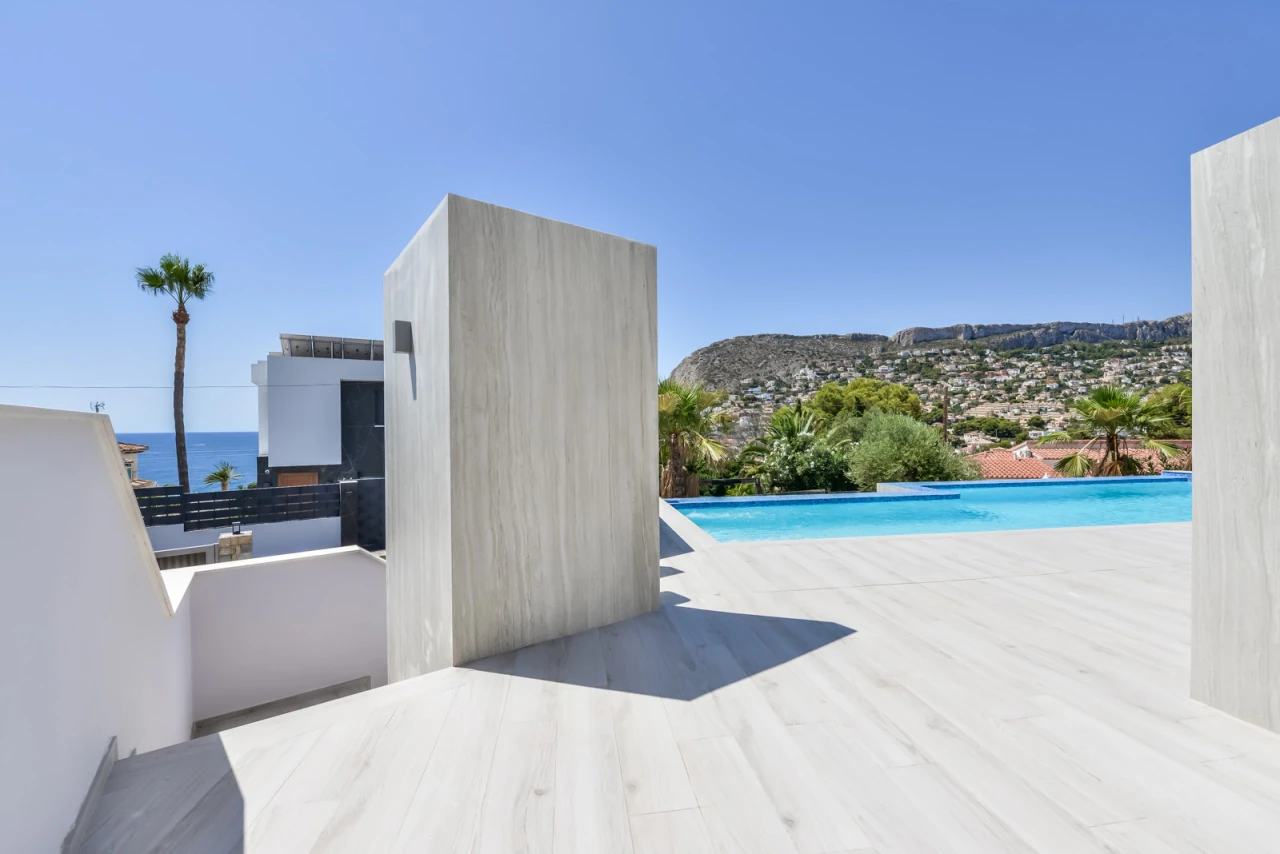 6 Schlafzimmer, 6 Badezimmer Villa zum Verkauf in Calpe
