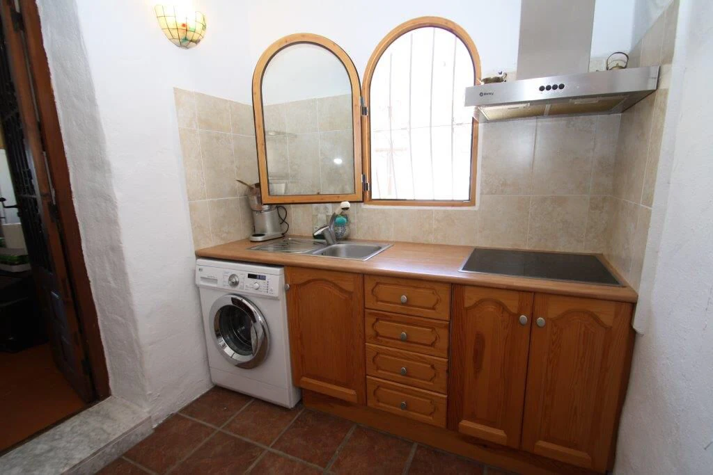 Double-Level 3 Bedroom House Pueblo Alcasar Pool Gardens & Facilities