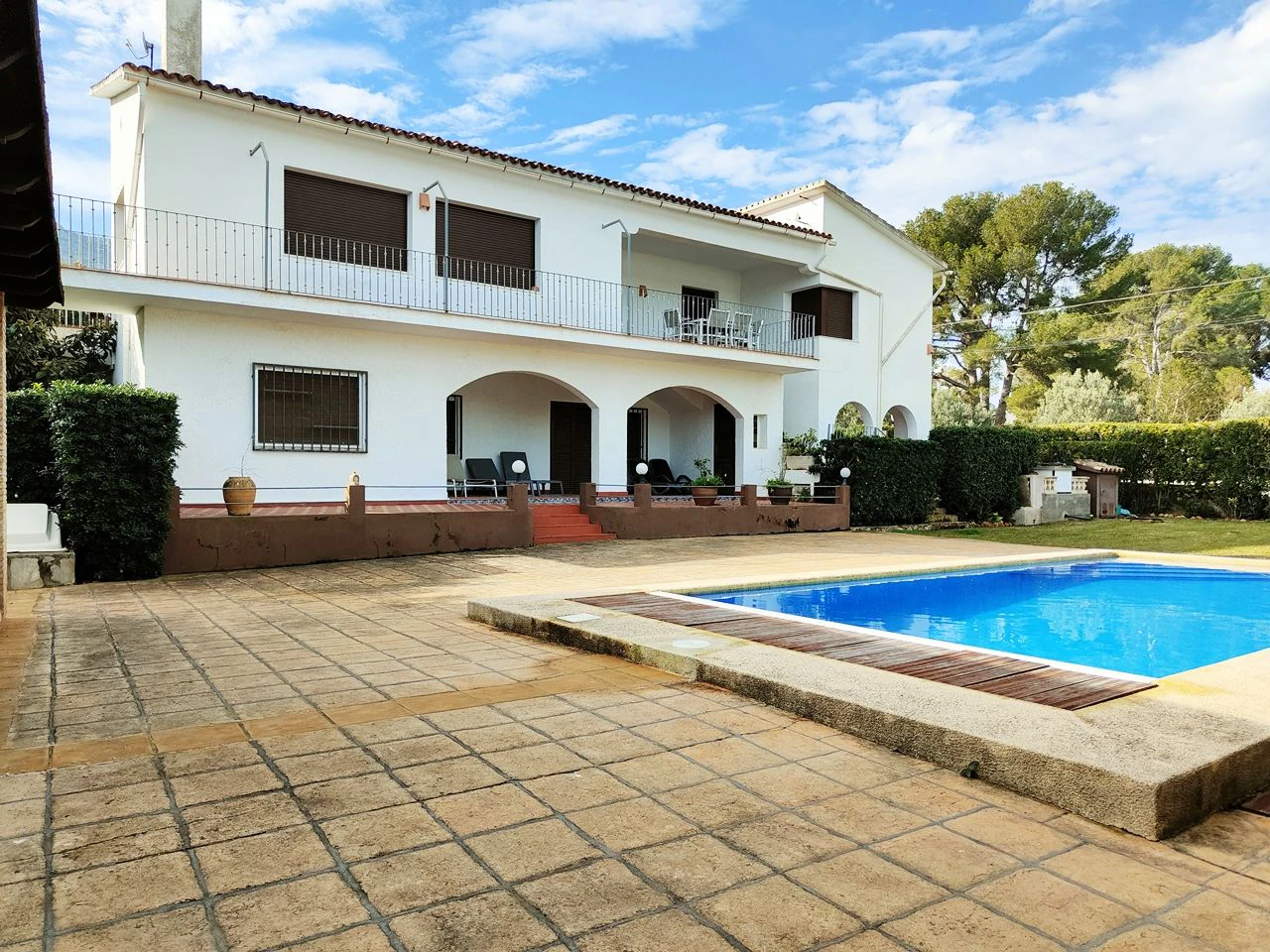 CHALET IN LAS ROTAS