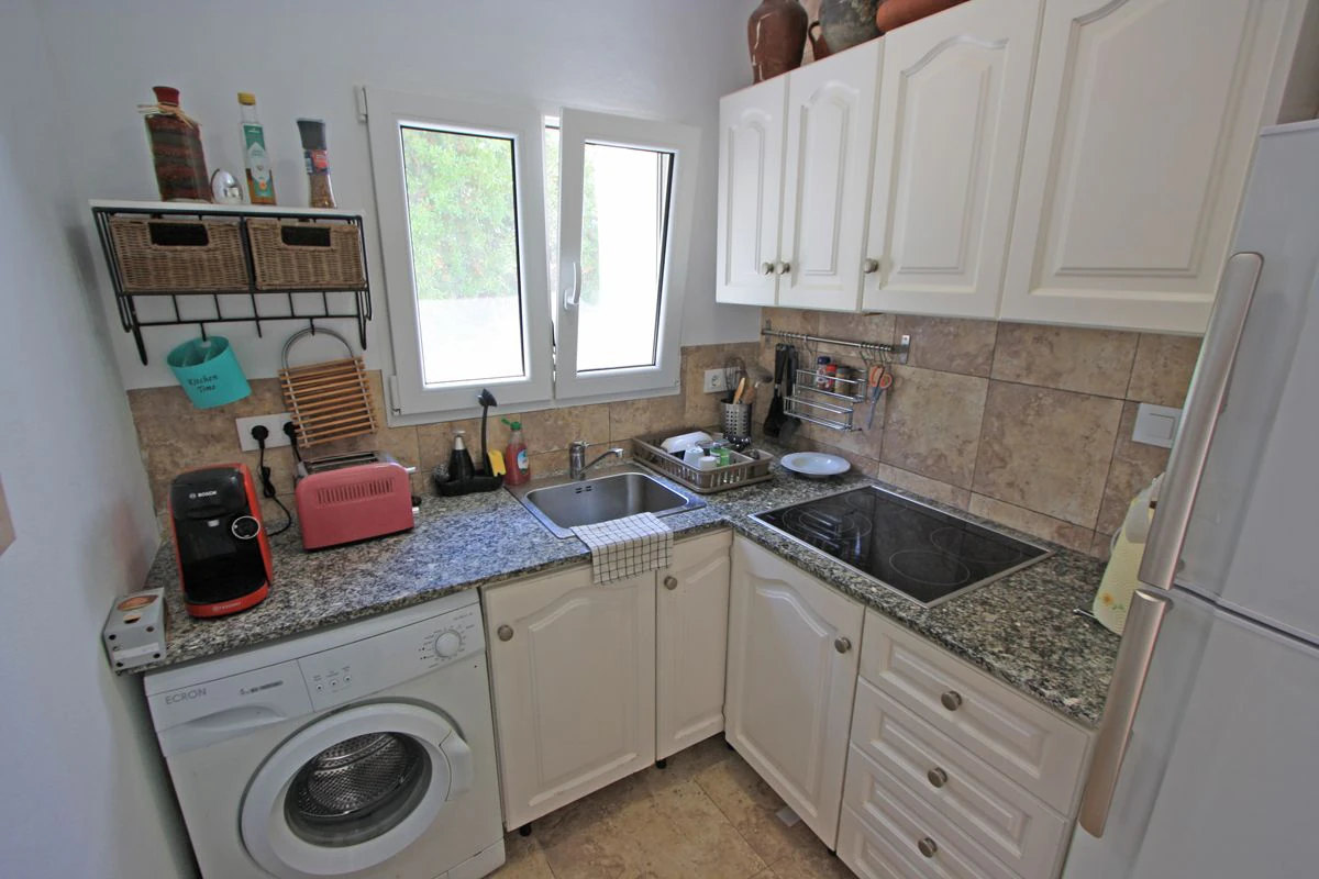 VILLA WITH OPEN VIEWS IN DÉNIA