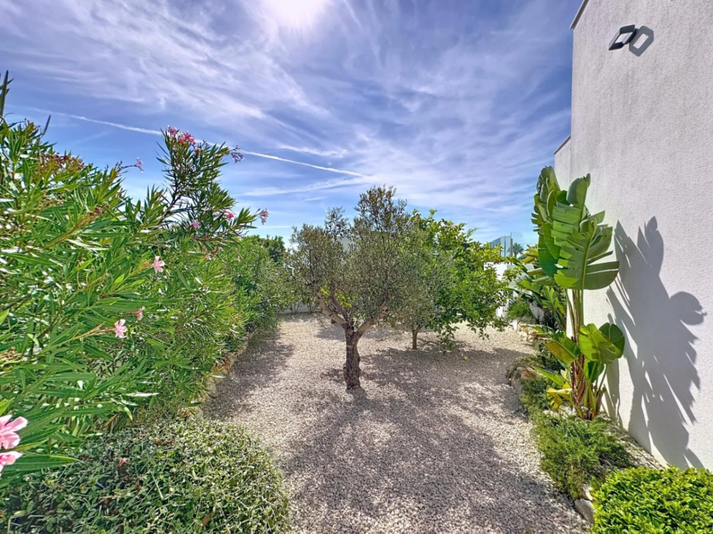 Cumbre del Sol Moderne villa met uitzicht op zee