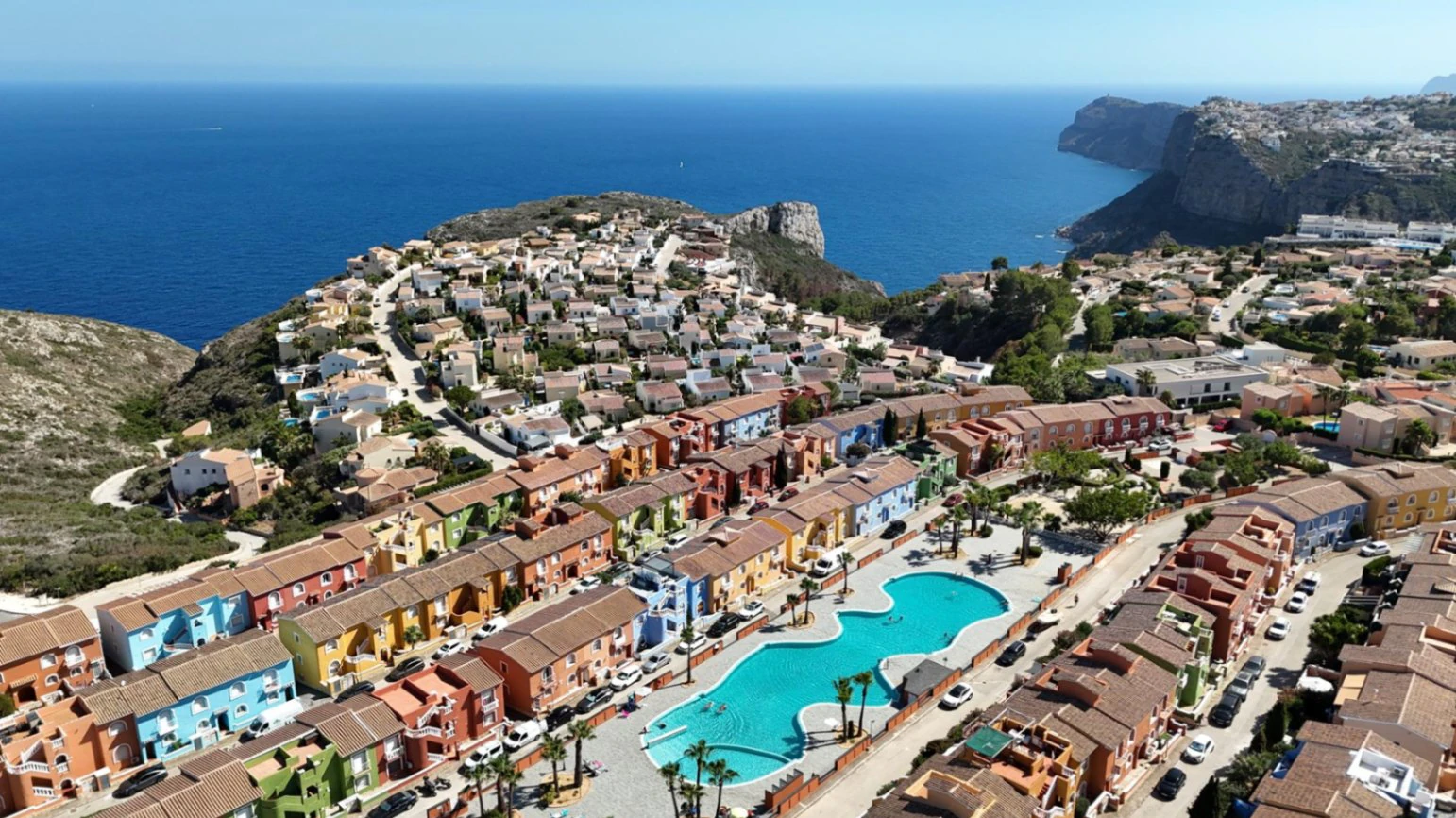 Cumbre del Sol gerenoveerd duplex appartement in Pueblo de la Paz