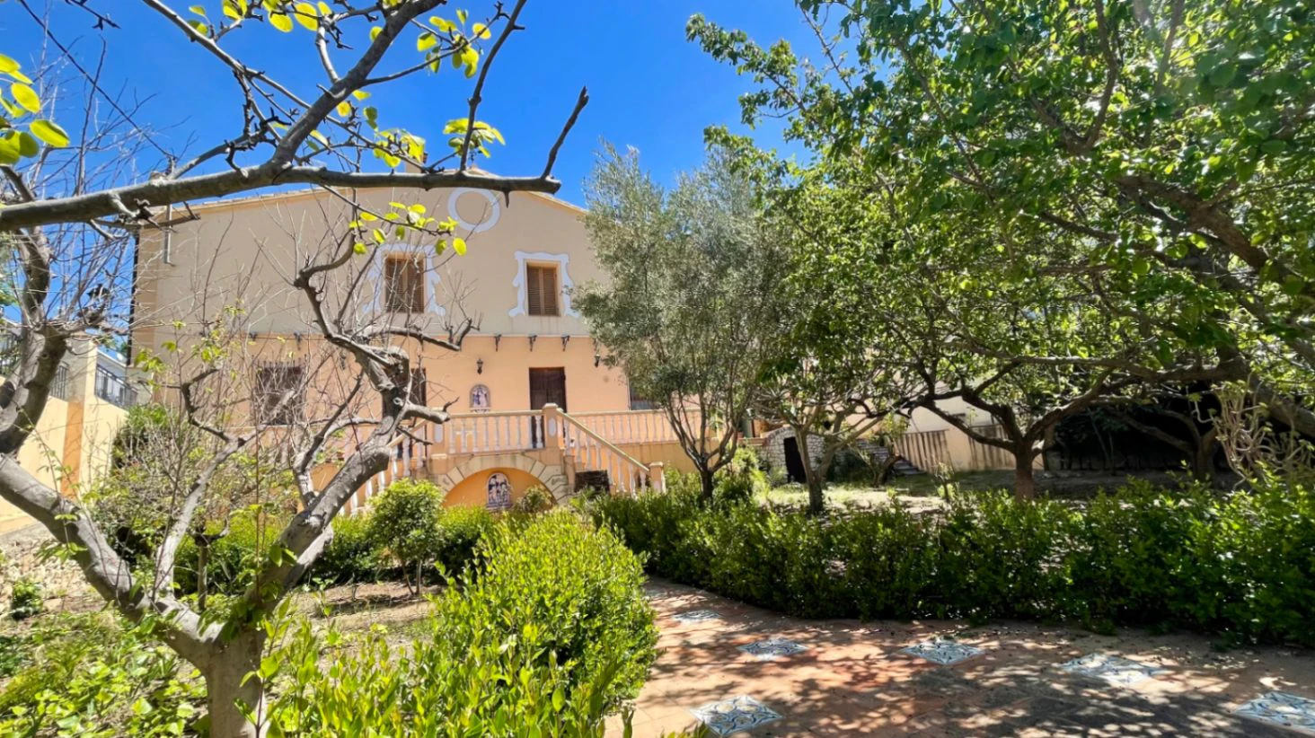Townhouse for sale in Parcent: Magnificent