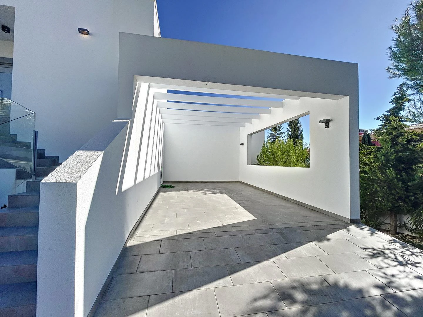 Modern villa with sea views and private pool