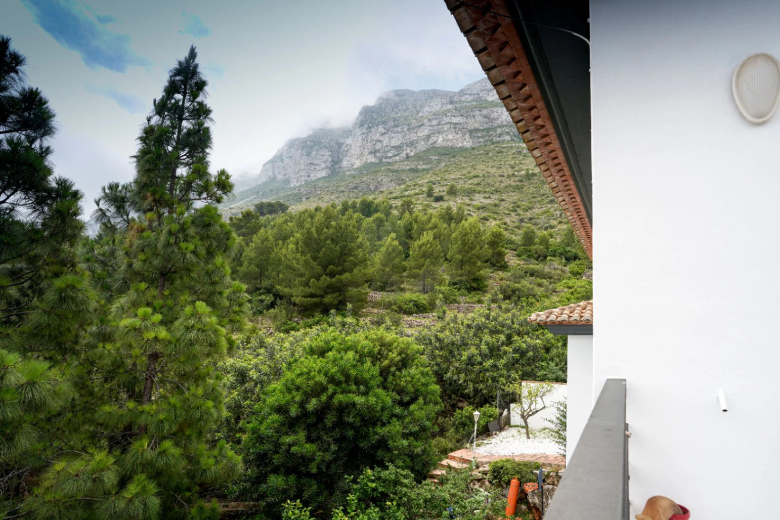 Villa avec vue sur la mer et en plein parc naturel du Montgó, à Dénia