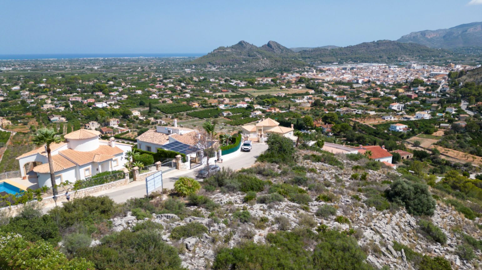 Luxury Villa for Sale in Monte Solana, Pedreguer - 4 Bedrooms, Pool