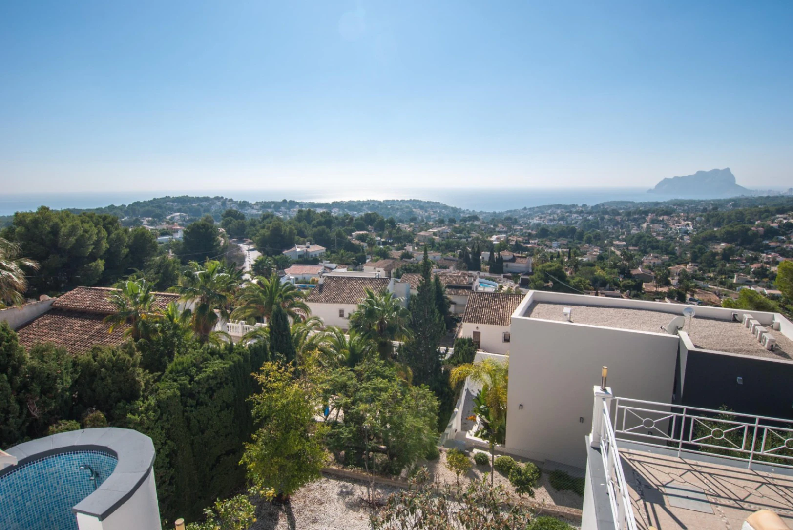 Villa con vistas al mar en venta en Moraira