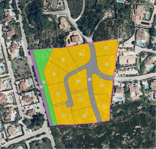 Large plot of 17,272 square meters with the possibility of constructing 12 properties.