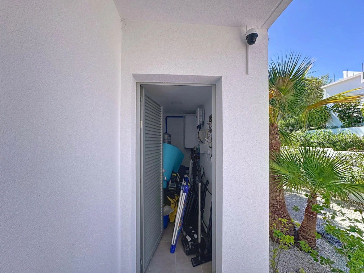 Cumbre del Sol modern villa with sea views and private pool