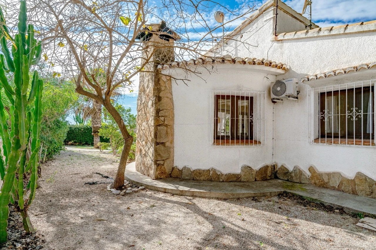 Villa for sale in Moraira