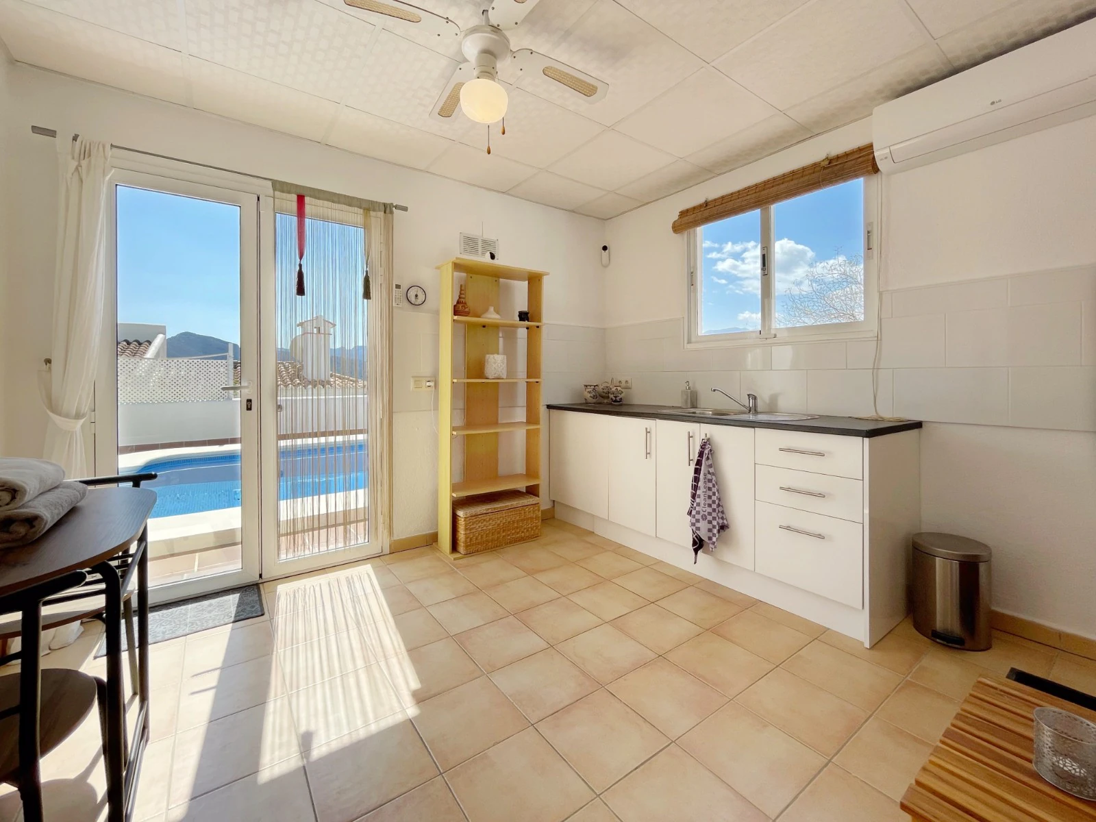 Villa for sale in Jalón
